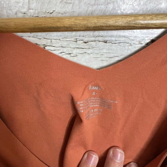 knix • built-in bra tank top small orange - Picture 2 of 3